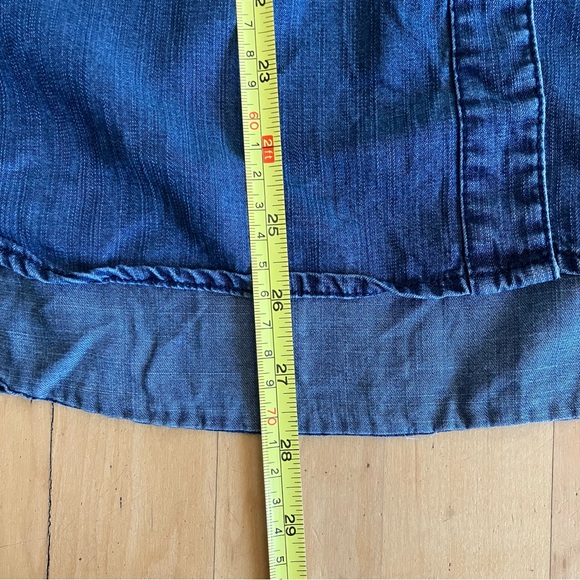 2/$20 Buffalo chambray denim shirt size Medium - Picture 6 of 9